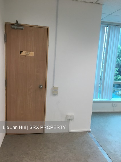 Sunshine Plaza (D7), Office #185660542